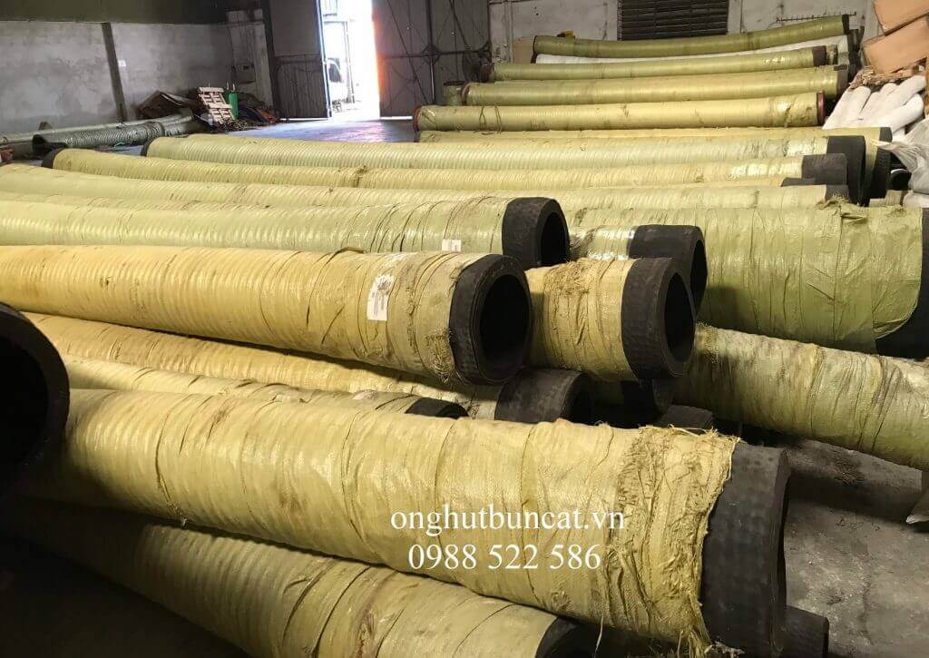 5 Loại Ống Hút Cát Phổ Biến Nhất Hiện Nay 2 ống hút cát cao su lõi thép
